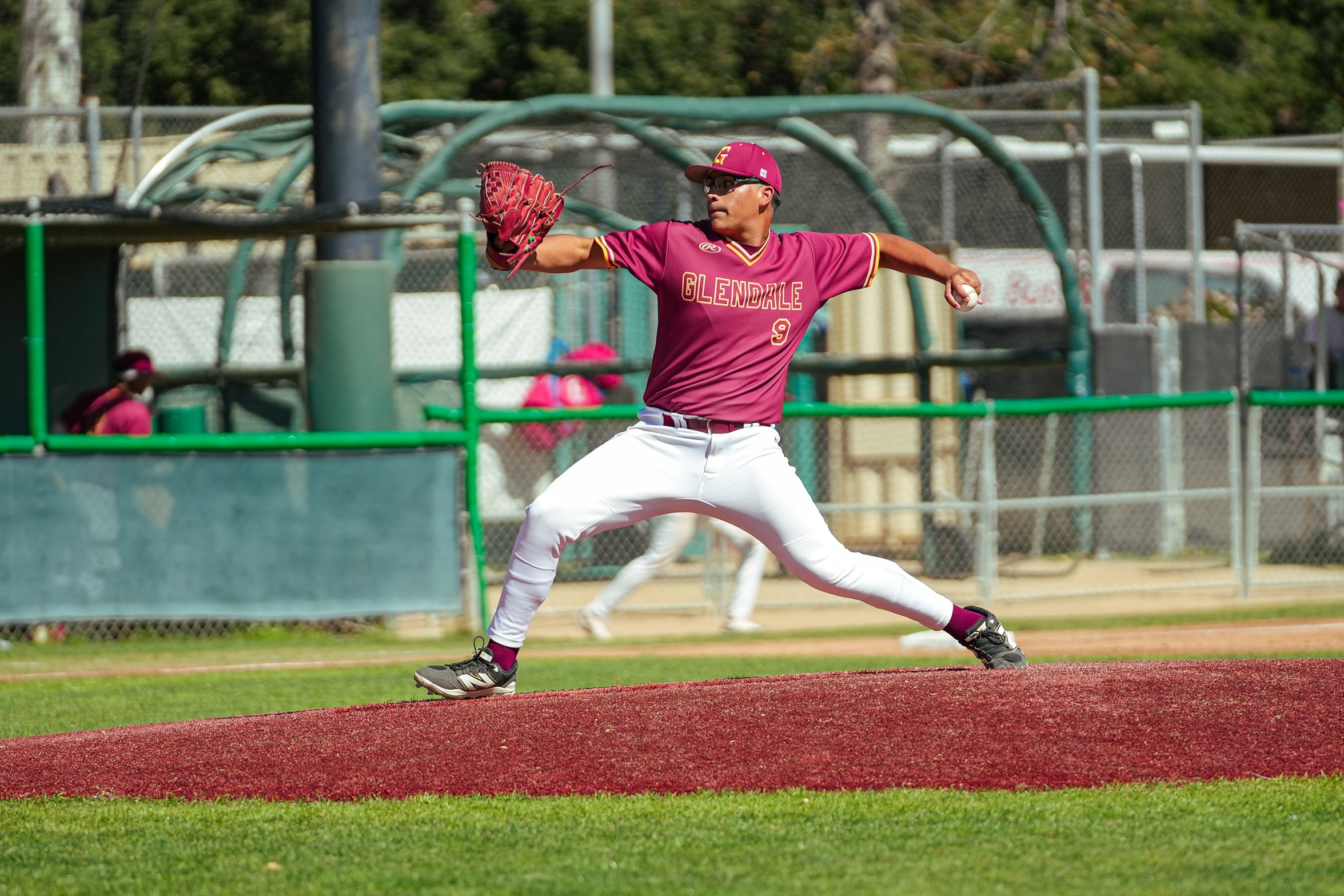 Glendale Explodes for 15 Runs in Win Over Canyons
