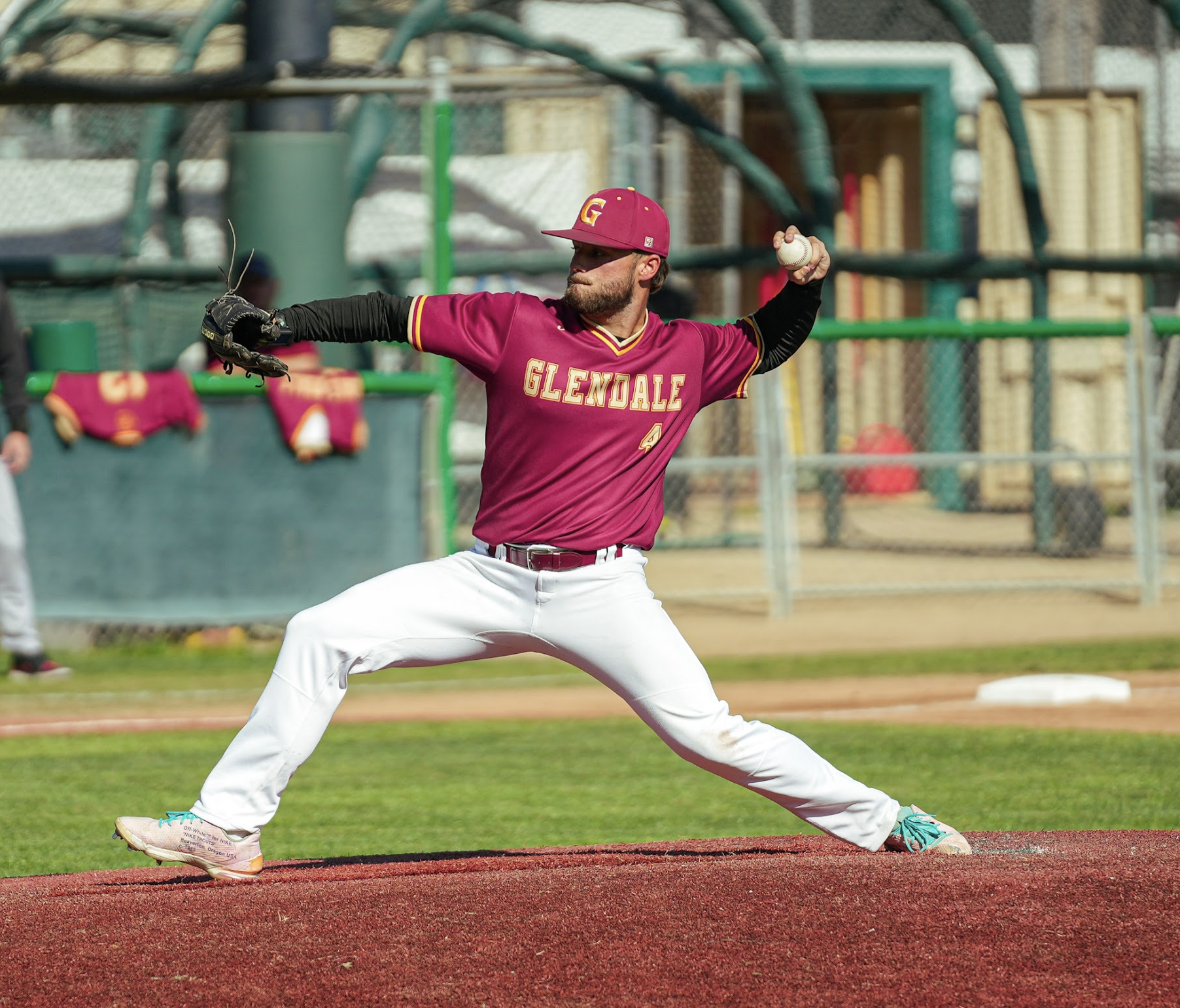 Glendale Pulls Away Late to Defeat LA Mission 7&ndash;2