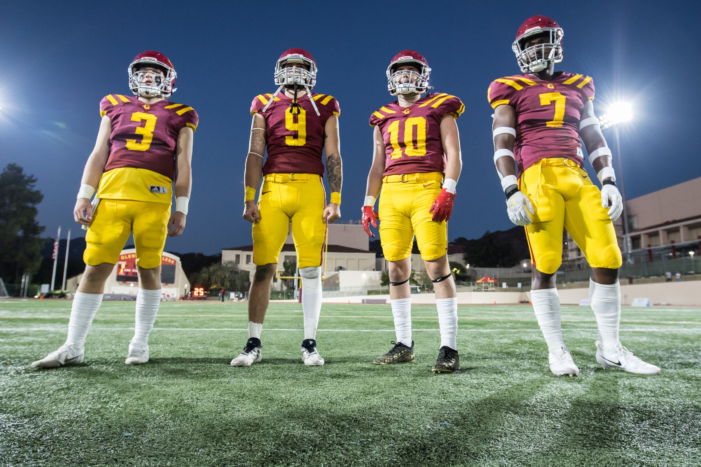 Glendale falls to Santa Barbara 24-6; Kevin Armstead paces the GCC offense