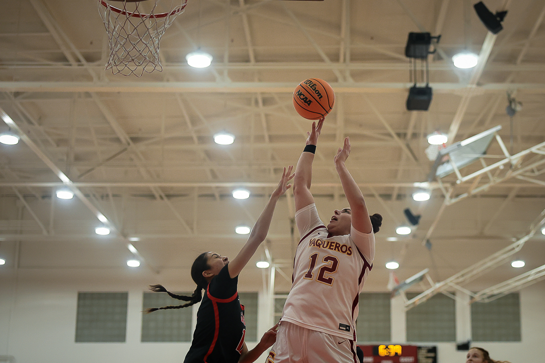 GCC WBB stays unbeaten in WSC South play with 59-37 win over College of the Canyons Feb. 21; now 25-2 overall, 13-0 in conference and have won 20 straight games.
