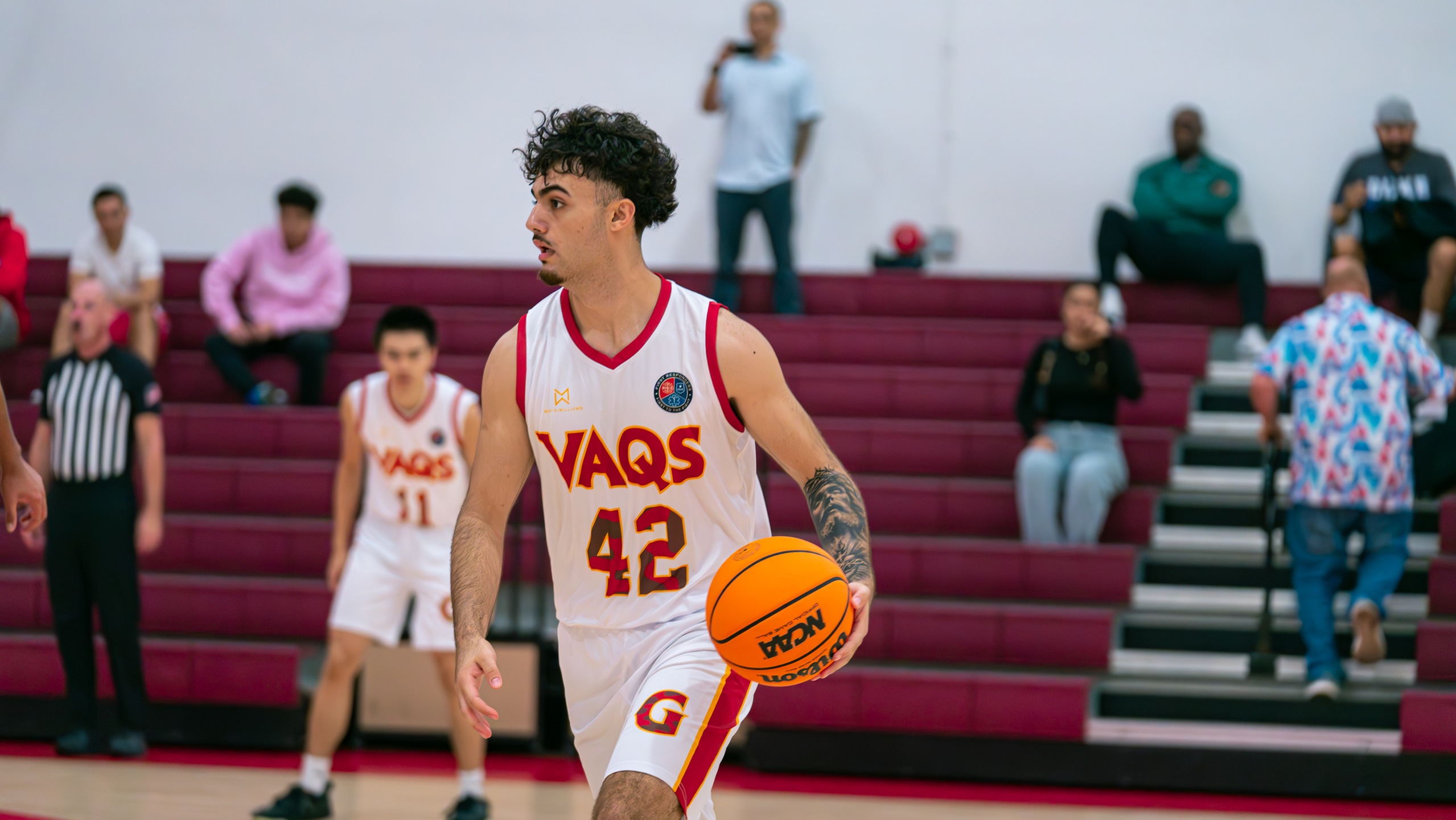 Vaqueros Hold Off Santa Monica in Thrilling 78&ndash;76 Finish