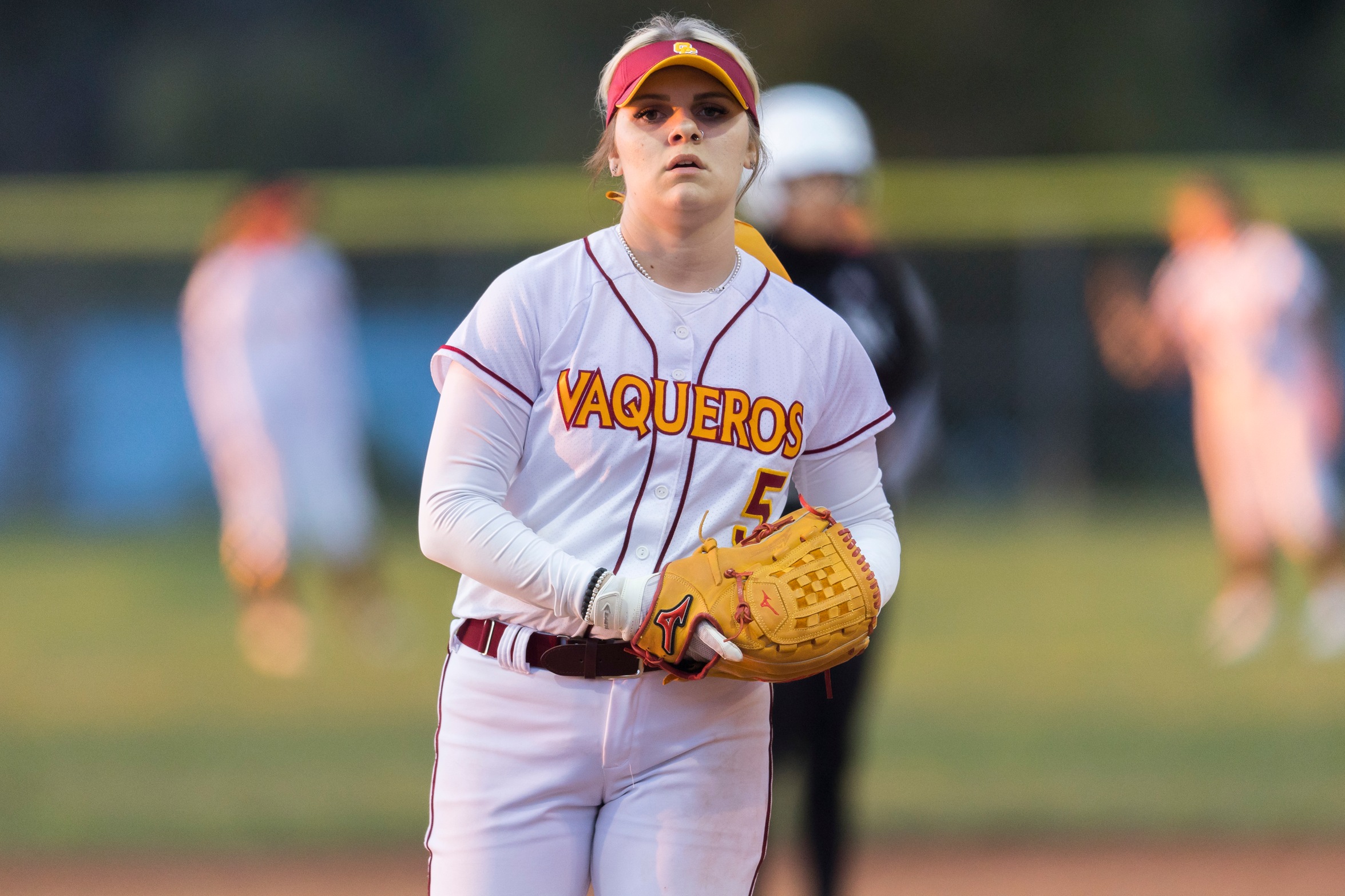 Glendale Softball wins a pair of games in Ventura Tourney March 25-26