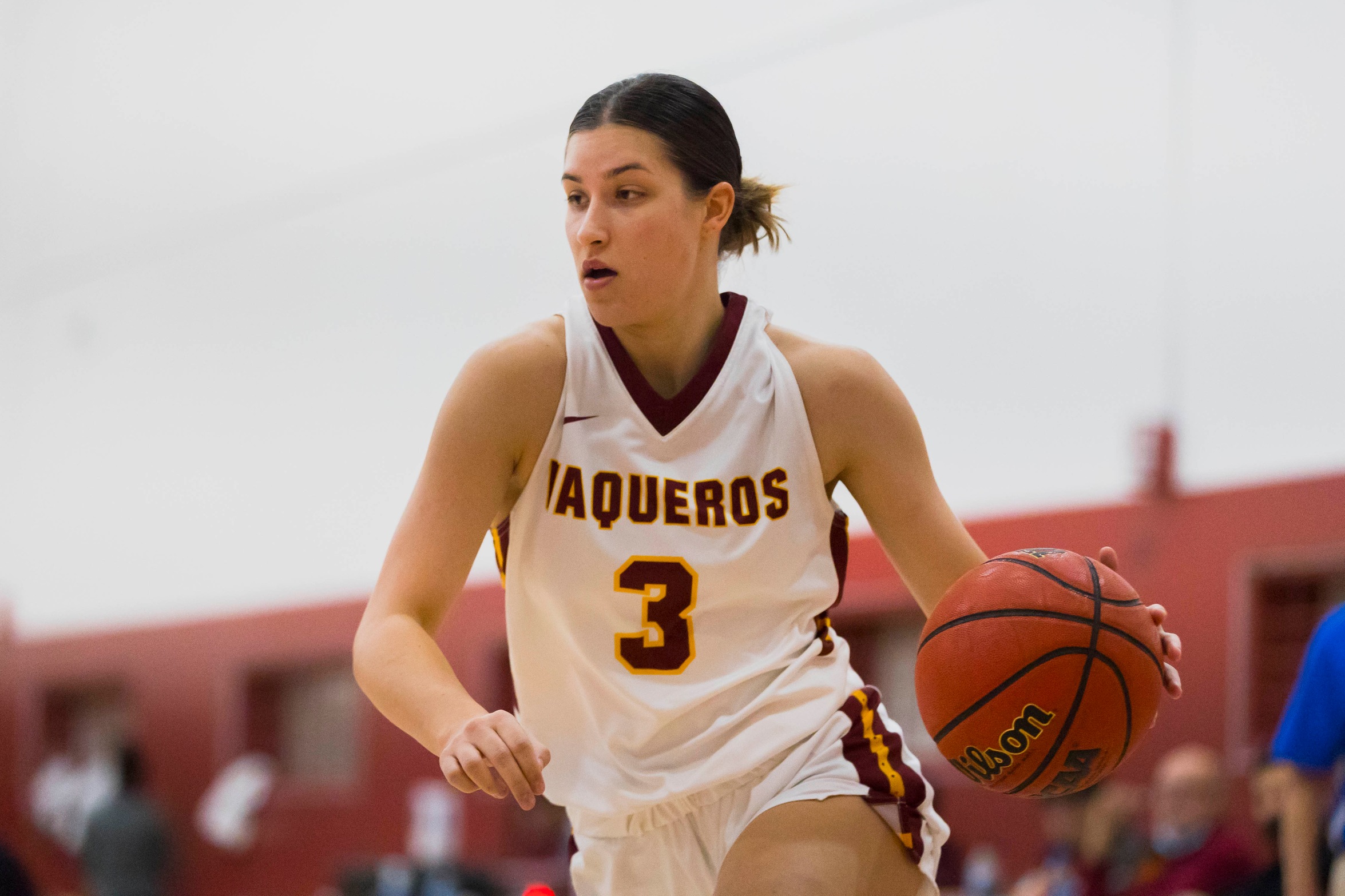 Jesni Copper and Kayla Wrobel lead Lady Vaqs to victories in Crossover Tourney Dec. 17-18