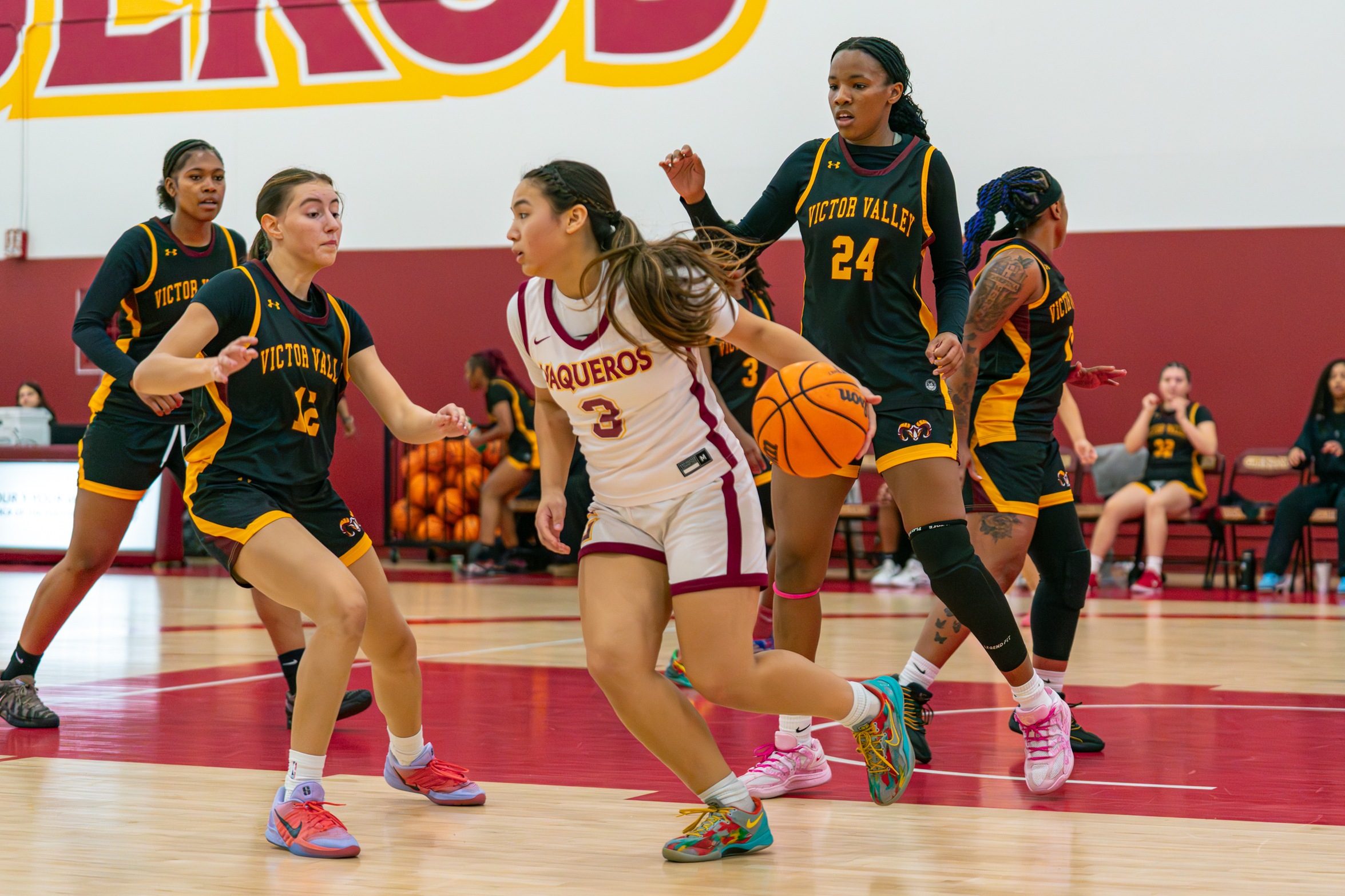 Vaqueros Push Past Victor Valley for 59&ndash;49 Win, Improve to 4&ndash;1