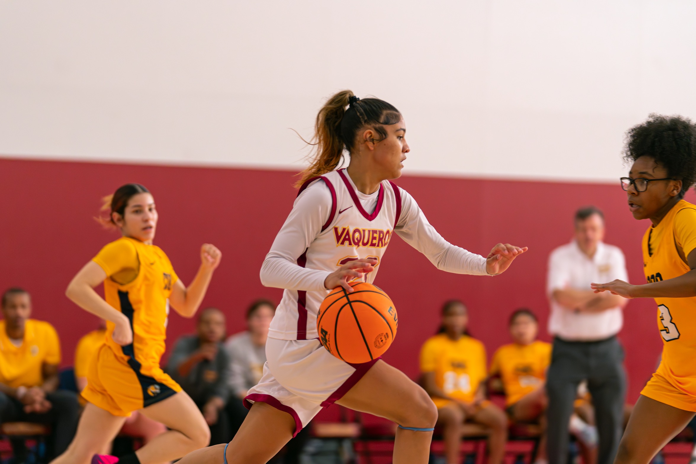 Vaqueros Stay Perfect in Conference Play with 68&ndash;42 Win Over Canyons